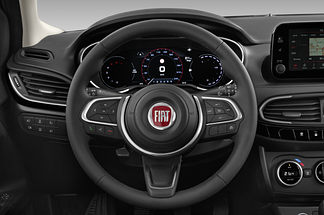 FIAT Tipo SW (Baujahr 2022) Life 5 Türen Lenkrad