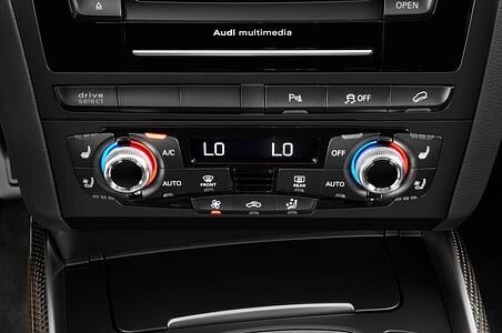 Audi SQ5 (Baujahr 2015) 3.0 Tdi Tiptronic Quattro 5 Türen Temperatur und Klimaanlage