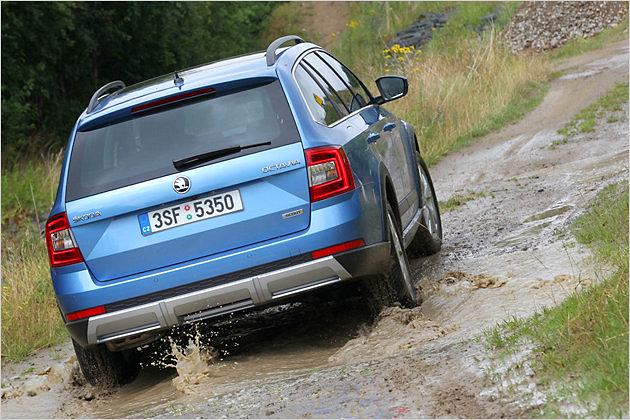 Grobe Feld- und Waldwege sind für den robusten Tschechen kein Problem