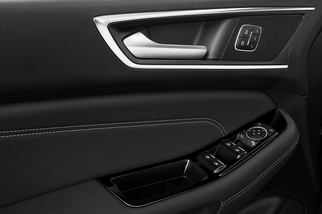 Ford Galaxy (Baujahr 2021) Titanium 5 Türen Bedienungselemente Tür