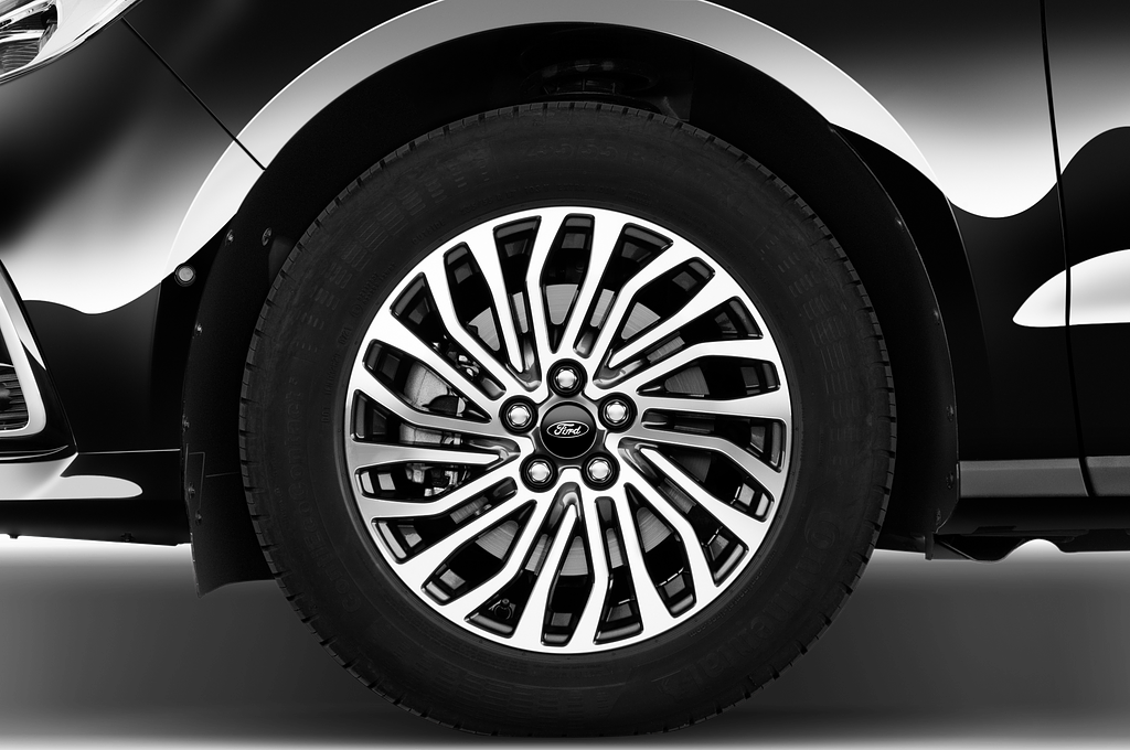 Ford Galaxy (Baujahr 2021) Titanium 5 Türen Reifen und Felge