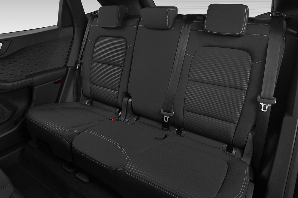 Ford Kuga Plug-in Hybrid (Baujahr 2020) Titanium 5 Türen Rücksitze