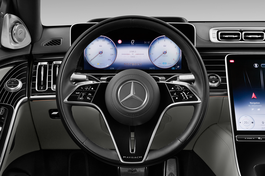 Mercedes S Class (Baujahr 2022) Maybach 4 Türen Lenkrad