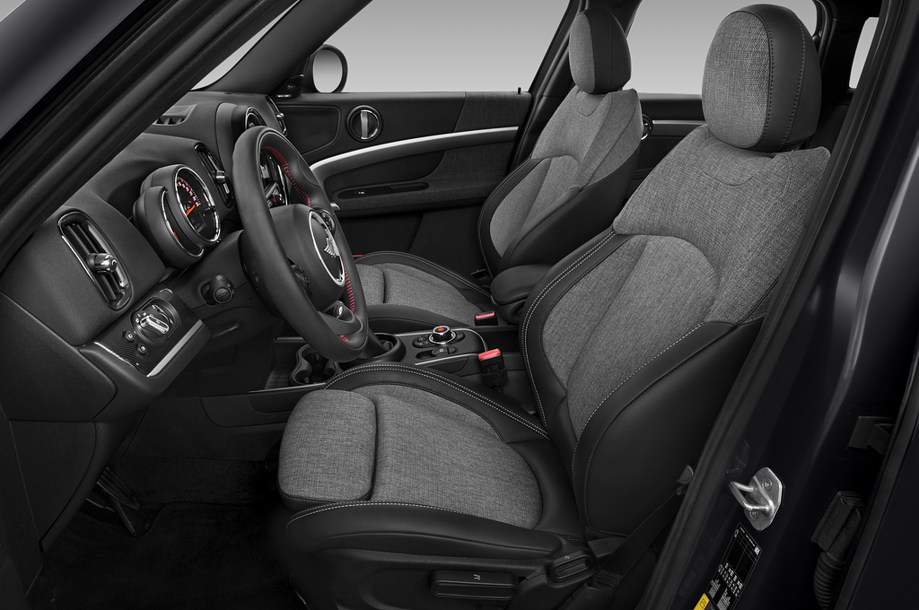 MINI Countryman (Baujahr 2020) Cooper SE ALL4 5 Türen Vordersitze