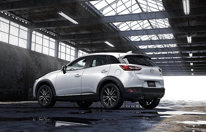 Mazda CX 3 - Weltpremiere auf der Los Angeles Autoshow