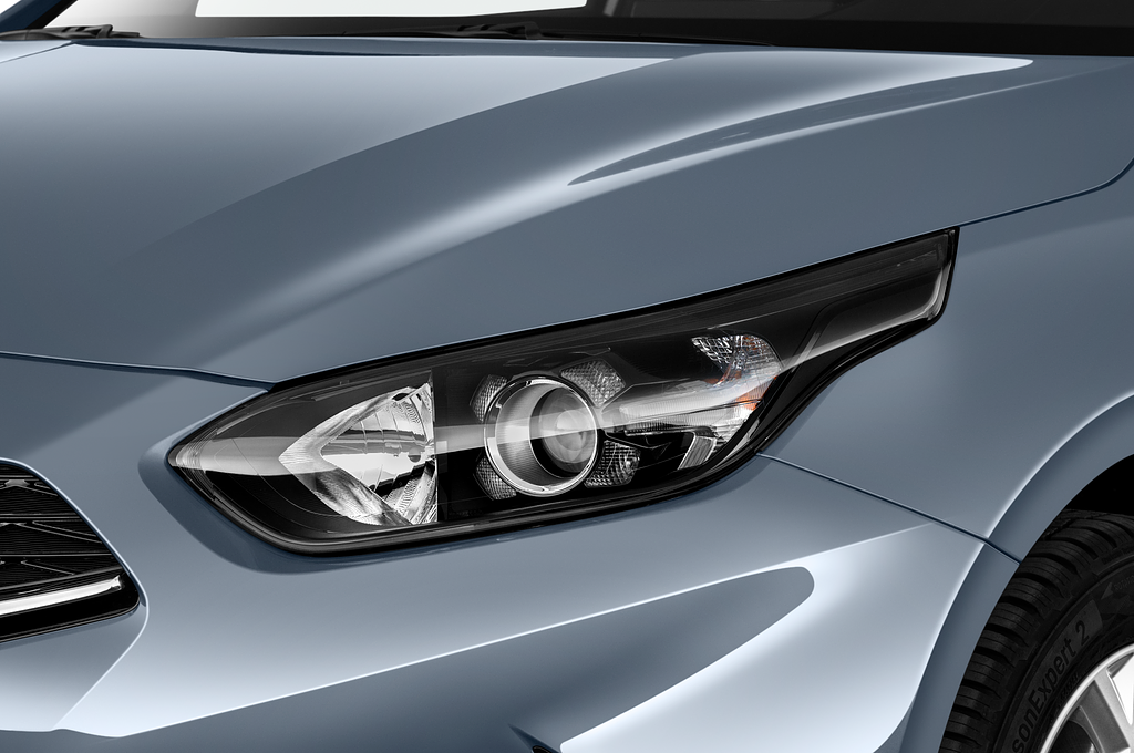 Kia Ceed (Baujahr 2022) Vision 5 Türen Scheinwerfer