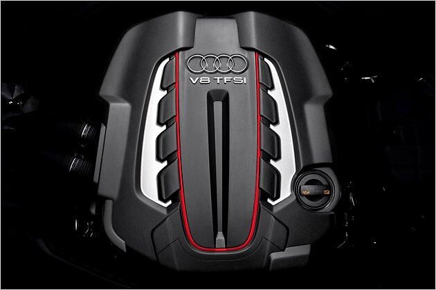 Der 4,0-Liter-Doppelturbo-V8 des S6 Avant ist für ein maximales Drehmoment von 550 Newtonmeter gut