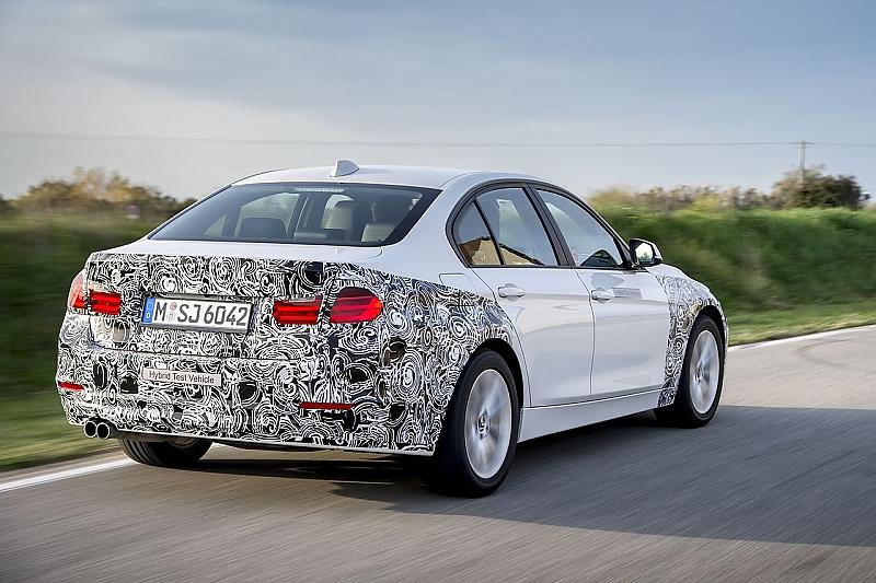 Noch ist der BMW 3er Plug in Hybrid getarnt