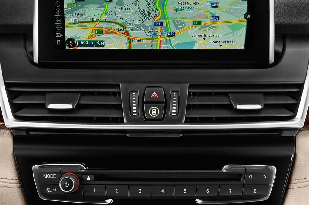BMW 2 Series (Baujahr 2015) Luxury Line 5 Türen Lüftung