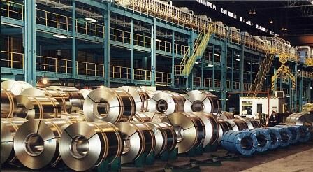 EKO Coils an der Verzinkungsanlage: Hier wird das Rohmaterial veredelt