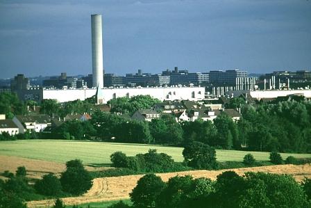Automobilwerk Opel Bochum: 3,5 Millionen Menschen sind deutschlandweit in der stahlintensiven Industrie beschäftigt.