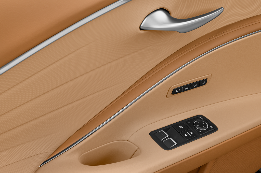 Lexus LC (Baujahr 2021) - 2 Türen Bedienungselemente Tür