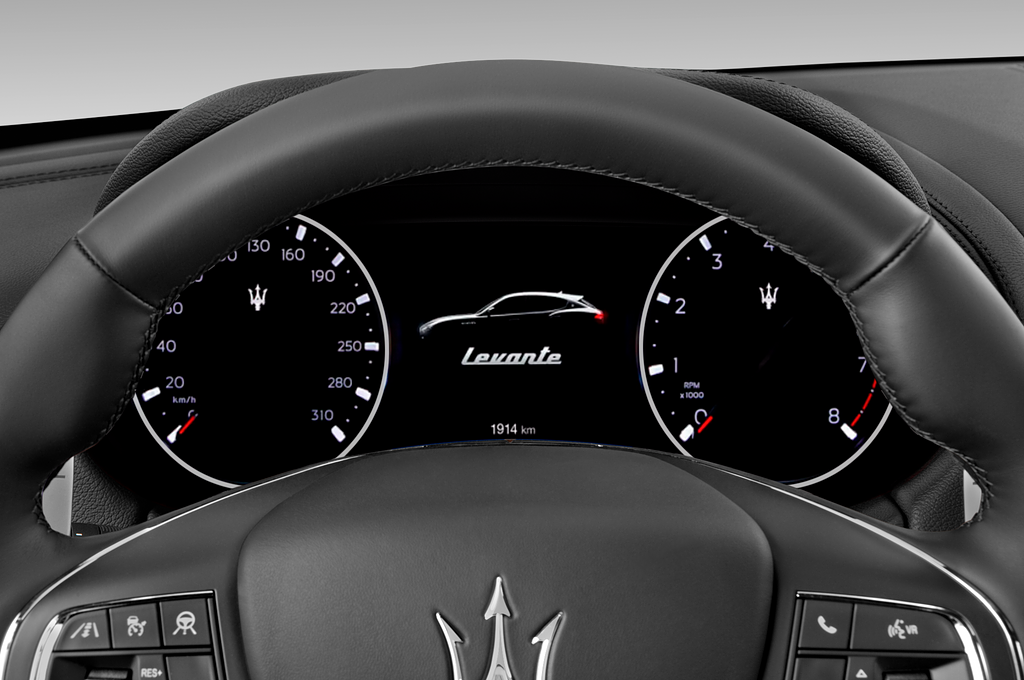 Maserati Levante (Baujahr 2022) GT 5 Türen Tacho und Fahrerinstrumente