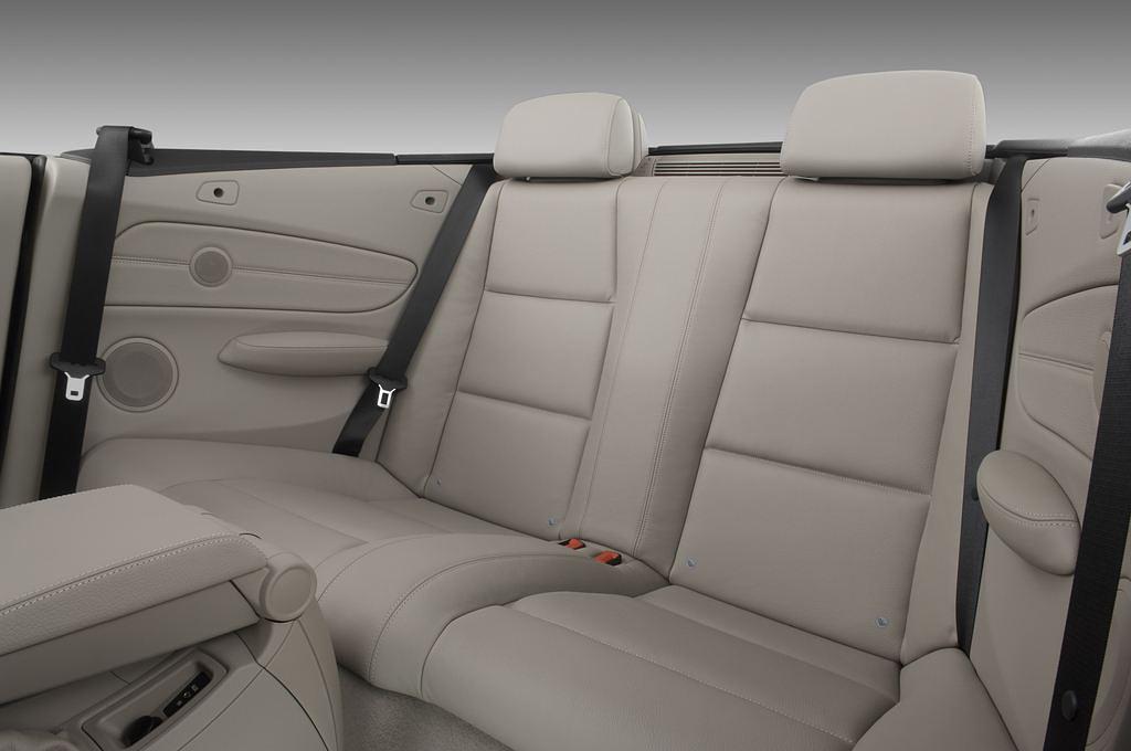 BMW 1 Series (Baujahr 2010) 125i 2 Türen Rücksitze