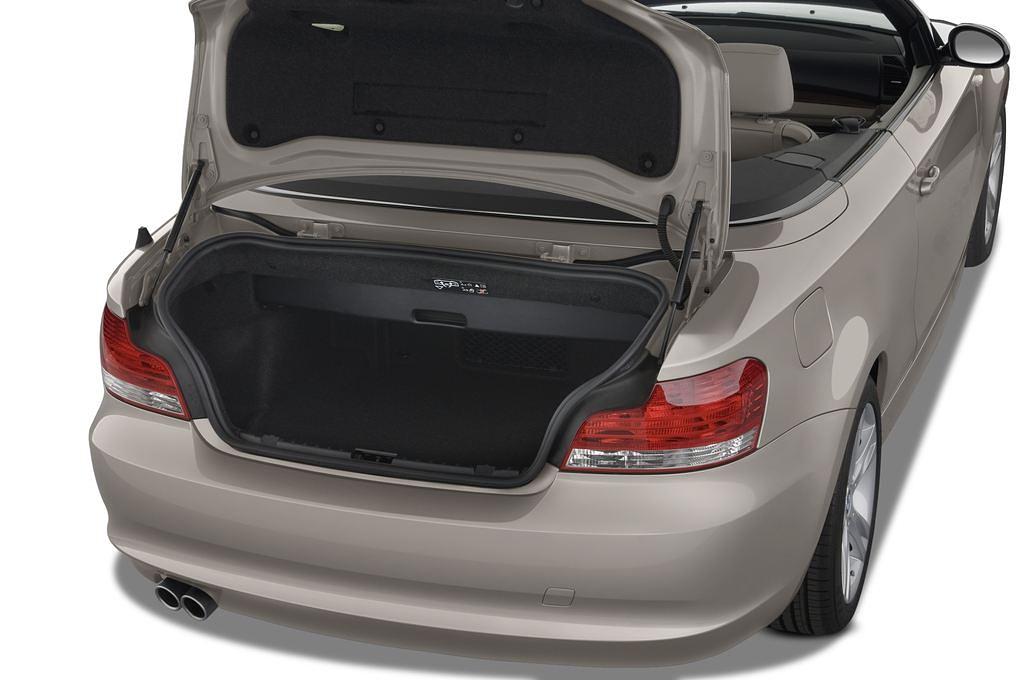 BMW 1 Series (Baujahr 2010) 125i 2 Türen Kofferraum