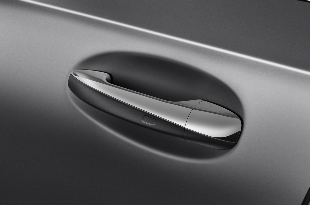 Mercedes A Class (Baujahr 2023) AMG Line 5 Türen Türgriff