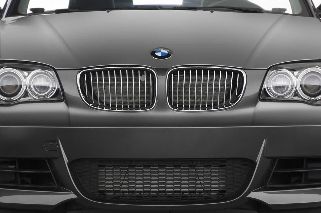 BMW 1 Series (Baujahr 2010) 135i 2 Türen Kühlergrill und Scheinwerfer