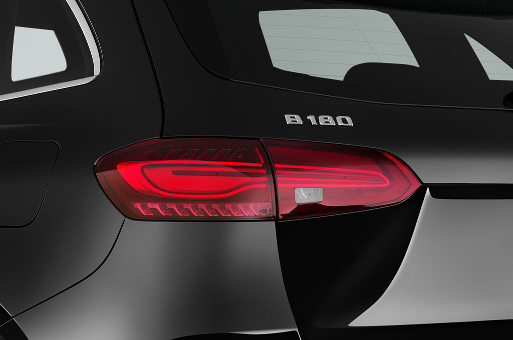 Mercedes B Class (Baujahr 2023) AMG Line 5 Türen Rücklicht