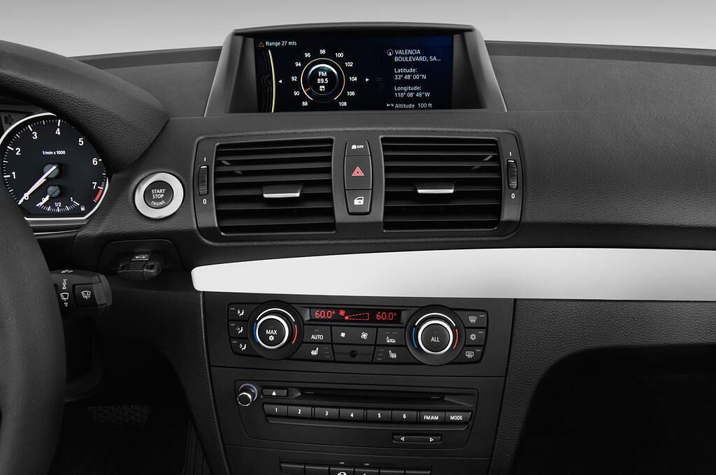 BMW 1 Series (Baujahr 2011) - 2 Türen Radio und Infotainmentsystem