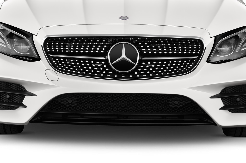 Mercedes E Class (Baujahr 2021) AMG Line 2 Türen Kühlergrill und Scheinwerfer