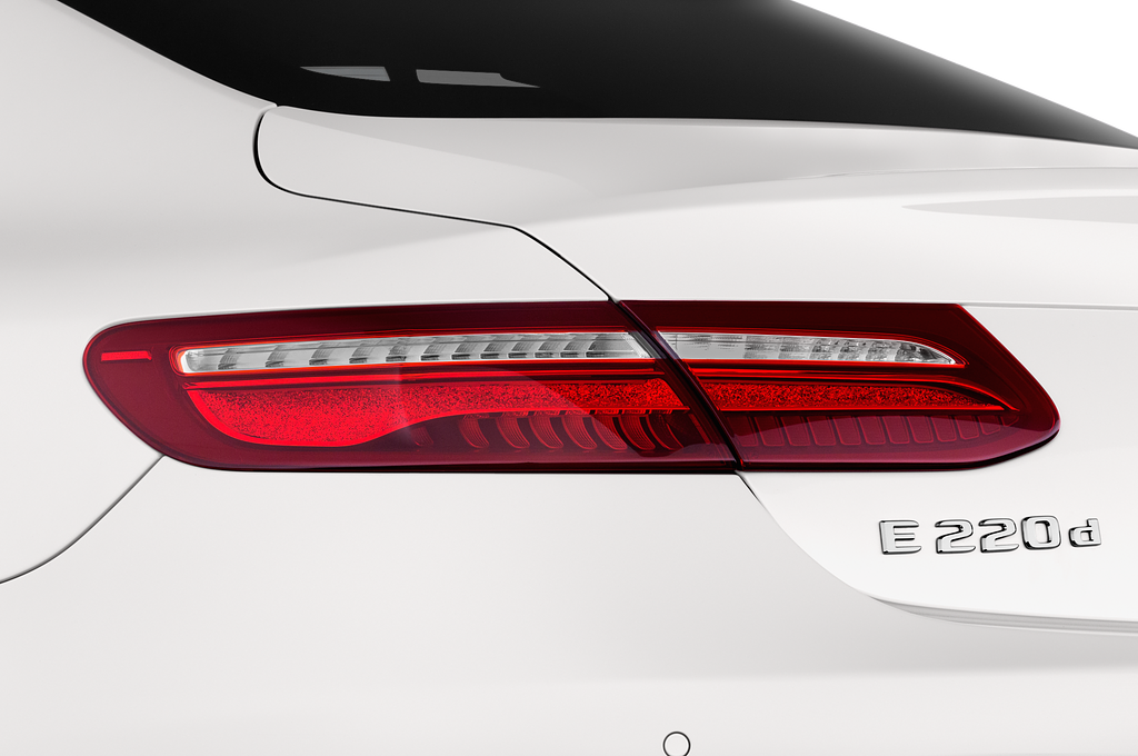 Mercedes E Class (Baujahr 2021) AMG Line 2 Türen Rücklicht