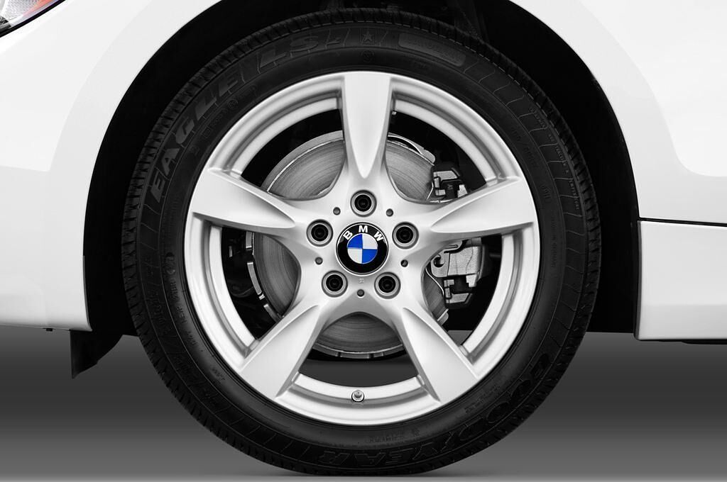 BMW 1 Series (Baujahr 2011) - 2 Türen Reifen und Felge