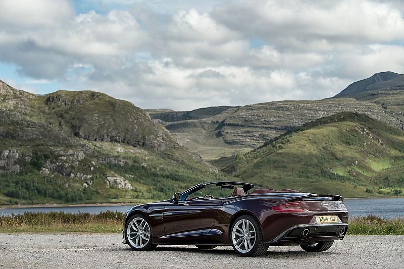 Der Aston Martin Vanquish Volante V12 S kostet 268.995
