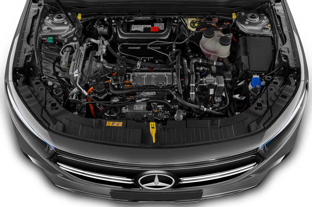 Mercedes EQB (Baujahr 2022) 300 AMG Line 5 Türen Motor