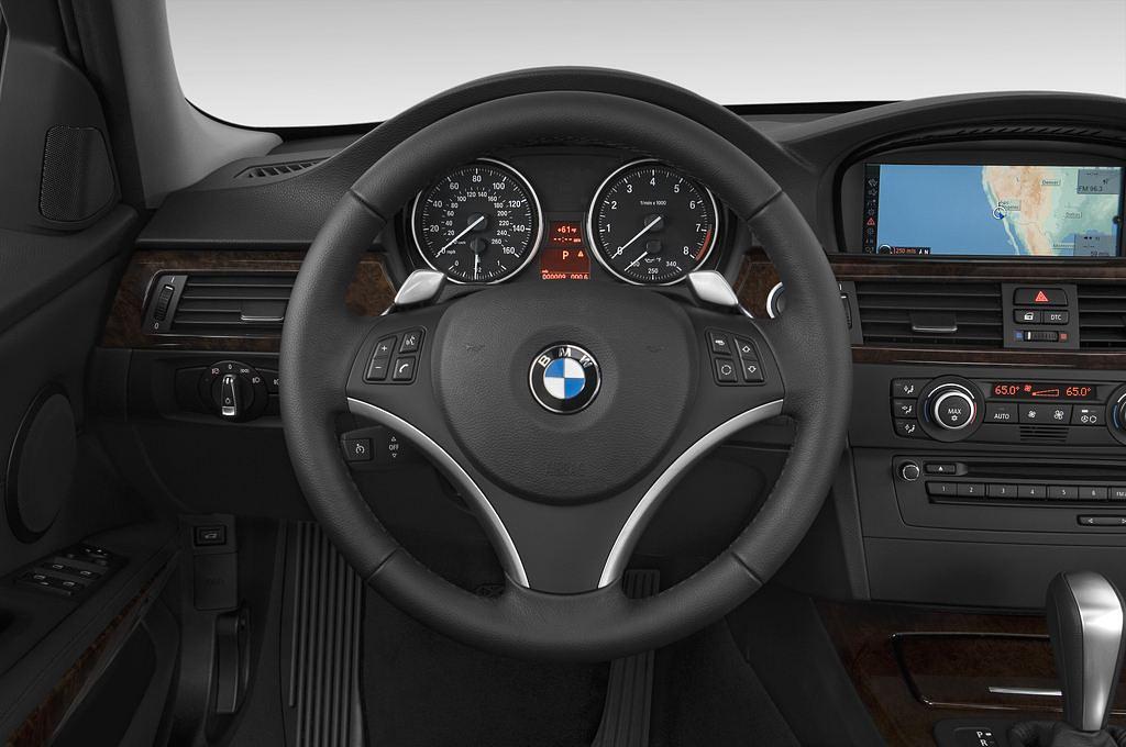 BMW 3 Series (Baujahr 2010) 335i 4 Türen Lenkrad