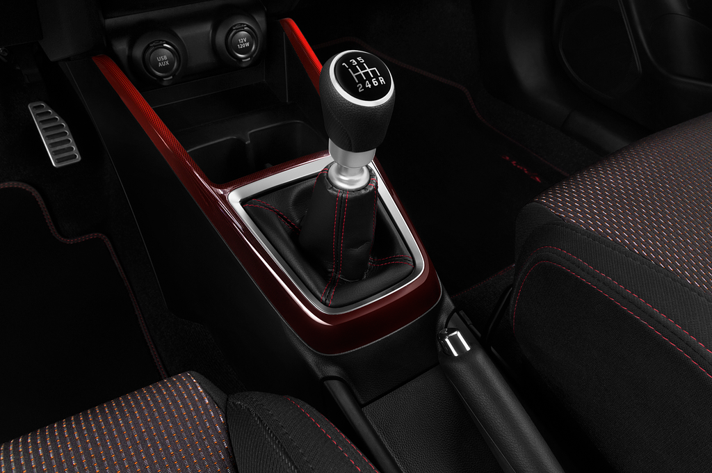 Suzuki Swift Sport (Baujahr 2020) Hybrid 5 Türen Schalthebel