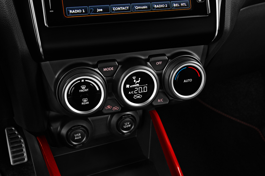 Suzuki Swift Sport (Baujahr 2020) Hybrid 5 Türen Temperatur und Klimaanlage