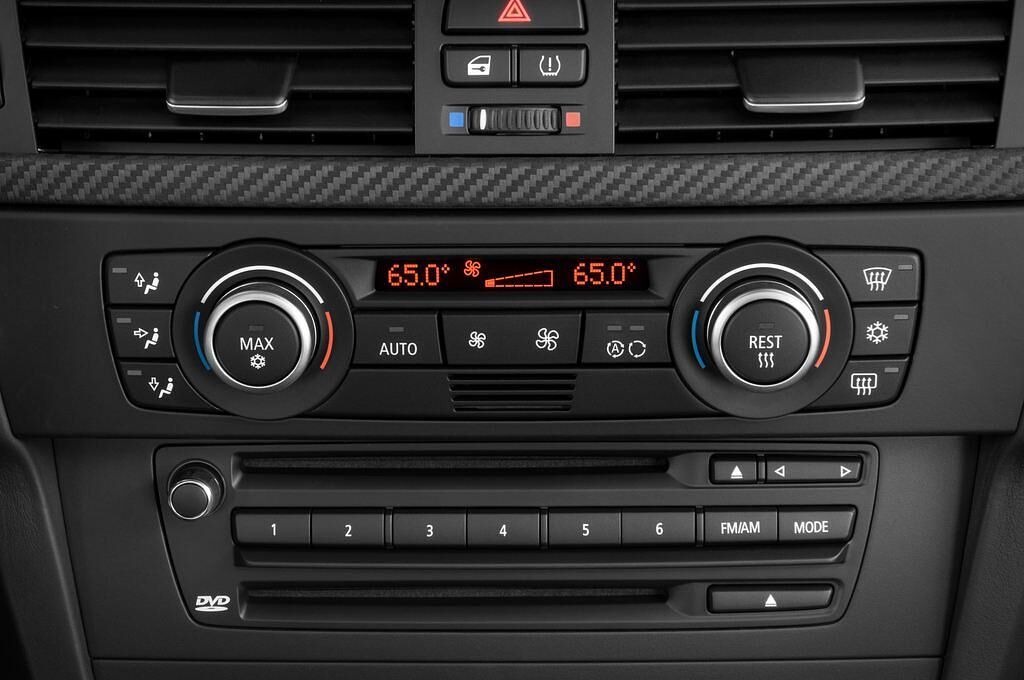 BMW M3 (Baujahr 2010) M3 4 Türen Temperatur und Klimaanlage
