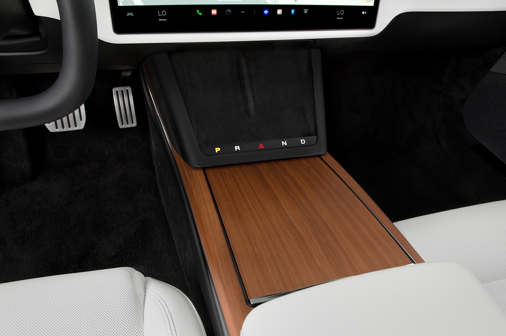 Tesla Model S (Baujahr 2021) Plaid 5 Türen Schalthebel