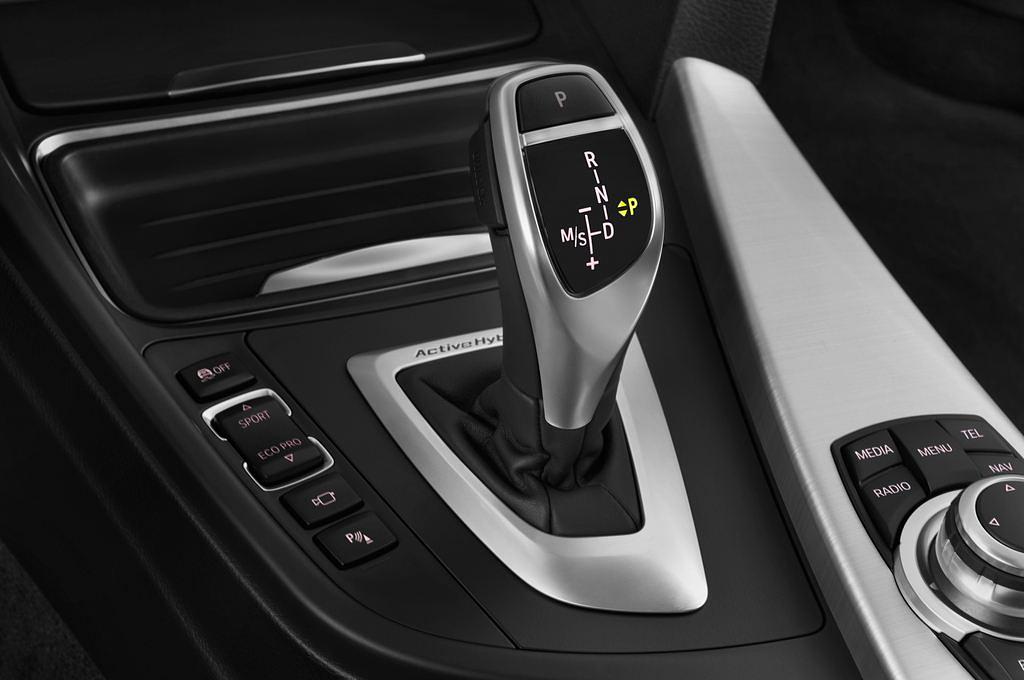 BMW 3 Series (Baujahr 2015) Sport Line 4 Türen Schalthebel