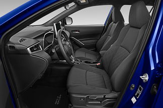 Toyota Corolla Cross (Baujahr 2023) Lounge 5 Türen Vordersitze