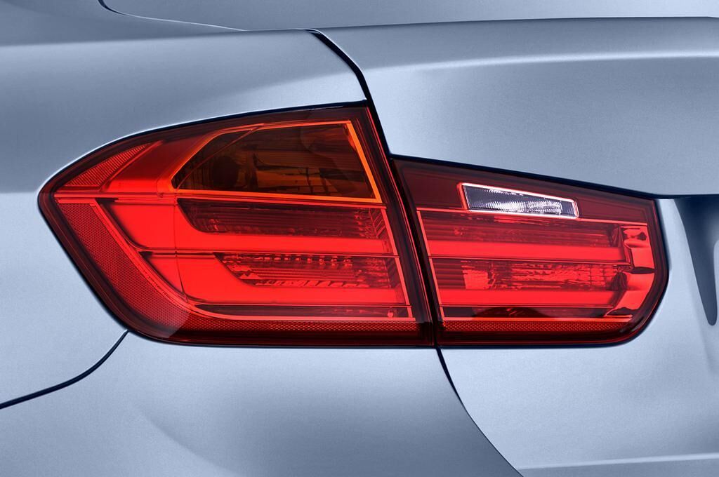 BMW 3 Series (Baujahr 2015) Sport Line 4 Türen Rücklicht