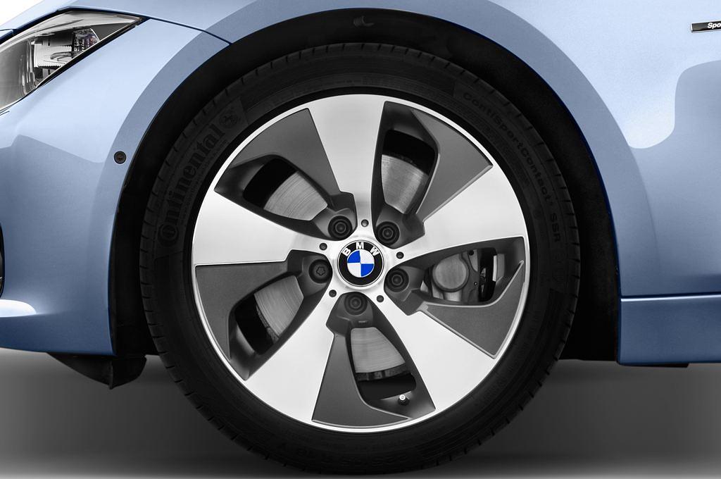 BMW 3 Series (Baujahr 2015) Sport Line 4 Türen Reifen und Felge