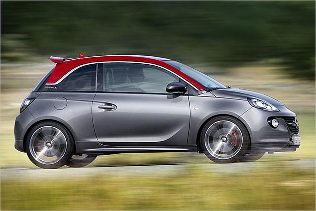 150 PS und 220 Newtonmeter maximales Drehmoment sorgen für einen 8,5-Sekunden-Sprint auf Tempo 100. Schluss ist bei 210 km/h