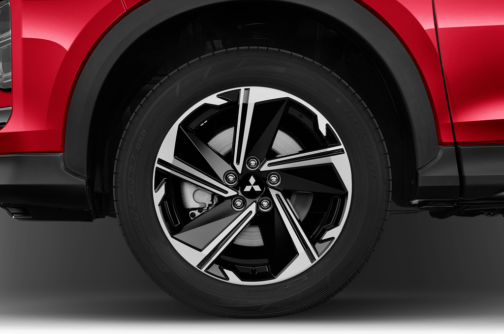 Mitsubishi Eclipse Cross PHEV (Baujahr 2021) Plus 5 Türen Reifen und Felge