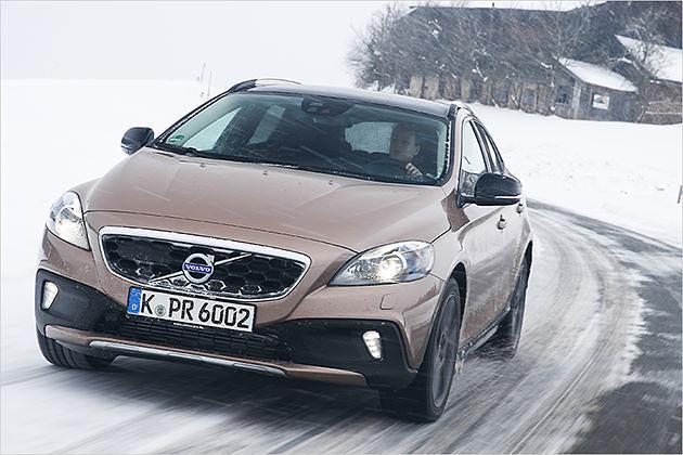 Das neue Topmodell  Volvo V40 Cross Country T5 AWD ist ab sofort erhältlich