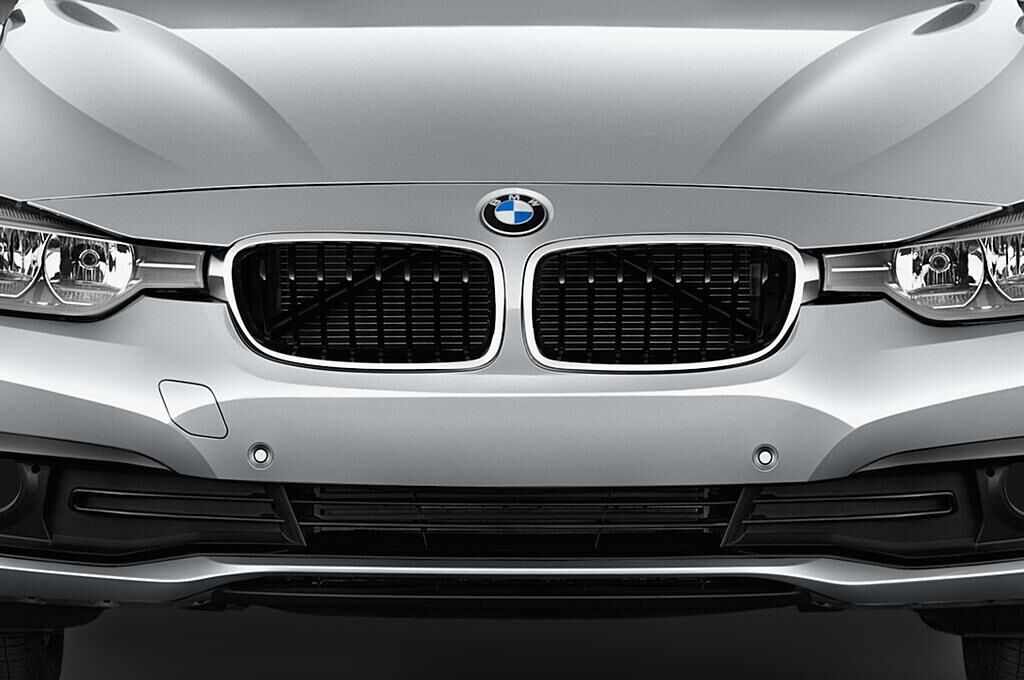 BMW 3 Series (Baujahr 2017) Advantage 4 Türen Kühlergrill und Scheinwerfer