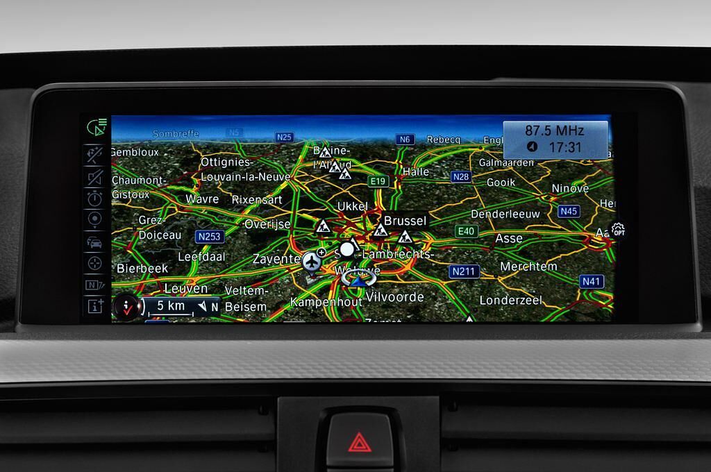 BMW 3 Series (Baujahr 2016) - 5 Türen Radio und Infotainmentsystem