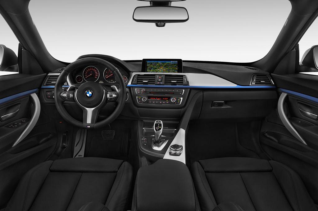 BMW 3 Series (Baujahr 2016) - 5 Türen Cockpit und Innenraum