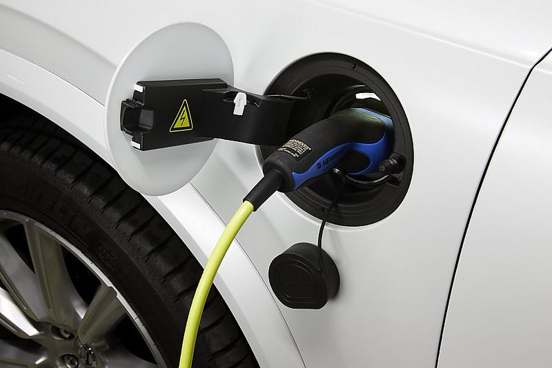 Volvo XC90 T8 Plug-In-Hybrid - mit 400 PS und 400 Nm maximalen Drehmoment