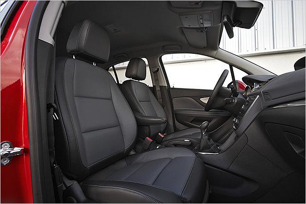 Sehr bequem sind die vorderen Sitze