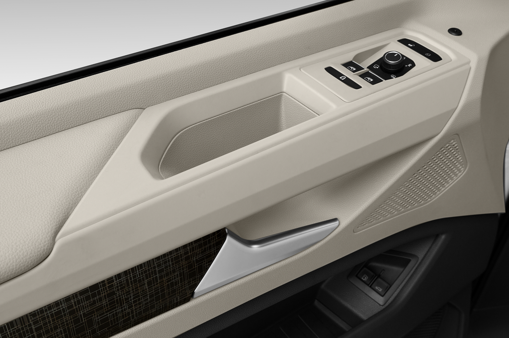 Volkswagen Multivan (Baujahr 2022) Energetic PHEV 5 Türen Bedienungselemente Tür