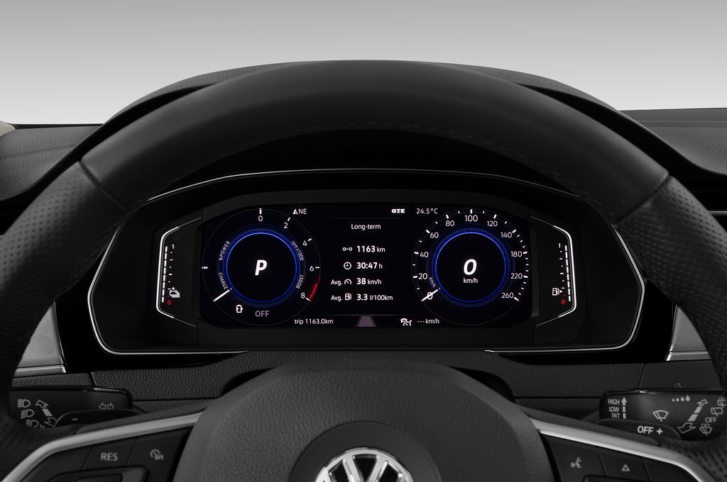 Volkswagen Passat (Baujahr 2020) GTE 5 Türen Tacho und Fahrerinstrumente