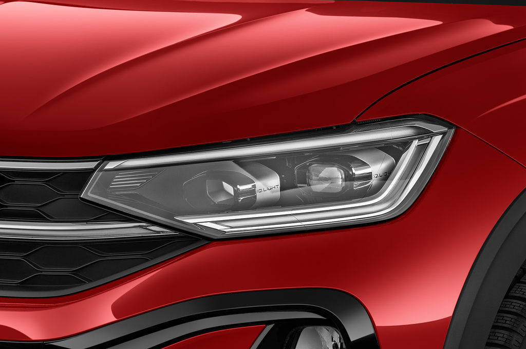 Volkswagen Taigo (Baujahr 2022) R-Line 5 Türen Scheinwerfer