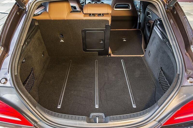 Die Rückbank des Mercedes CLA Shooting Brake lässt sich geteilt umlegen