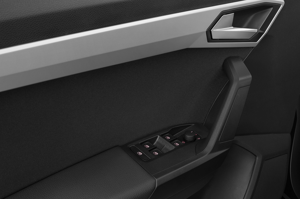 SEAT Arona (Baujahr 2023) FR 5 Türen Bedienungselemente Tür